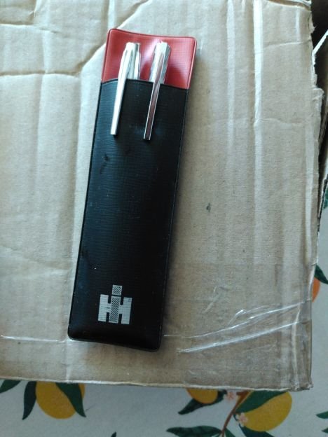 Pochette crayons.jpg